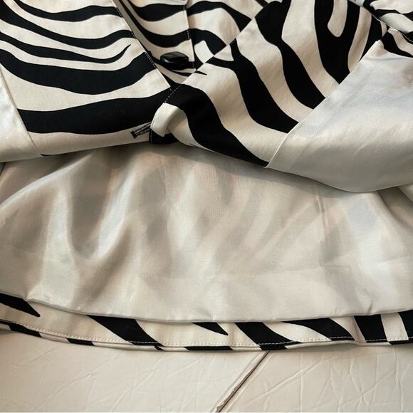 Sandro Black & White Animal Print Belted Short Trench Jacket NWOT Size M - Picture 8 of 12